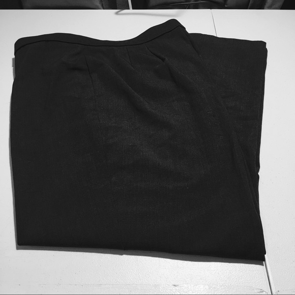 East 5th Woman Heather Gray Slacks Stretch.     P2 - Picture 3 of 3